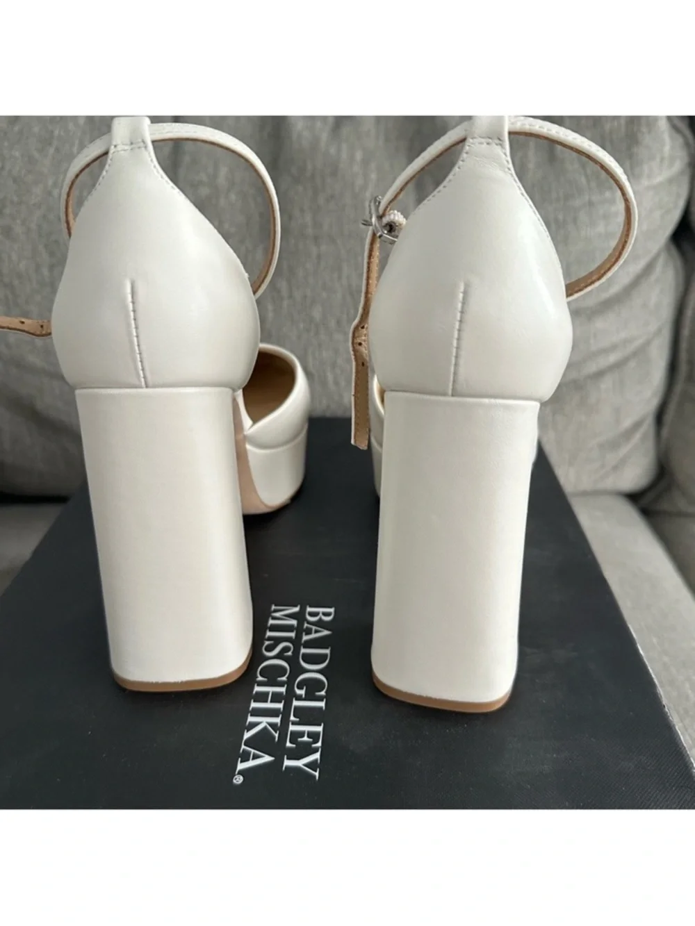 New in Box - Never Worn! Badgley Mischka Jayda II - Picture 11 of 14